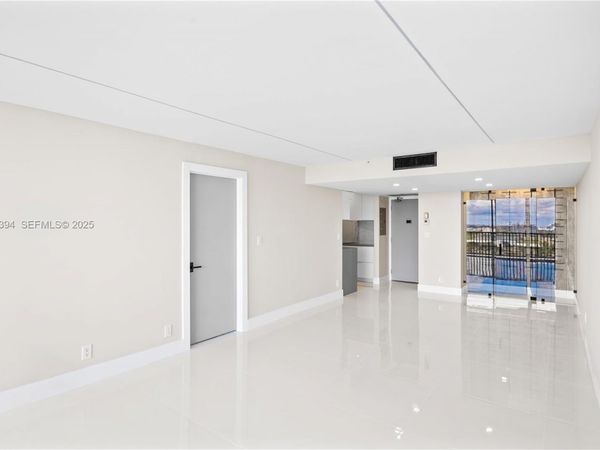 20379 W Country Club Dr, Unit 2632-, Aventura, FL 33180