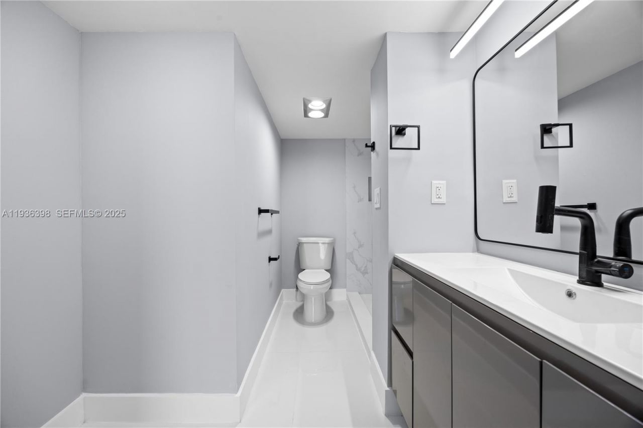 20335 W Country Club Dr, Unit 1905, Aventura, FL 33180 Photo