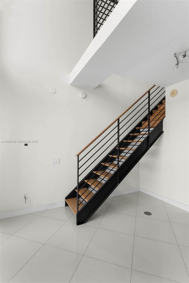 60 SW 13th St, Unit 3213, Miami, FL 33130 Photo