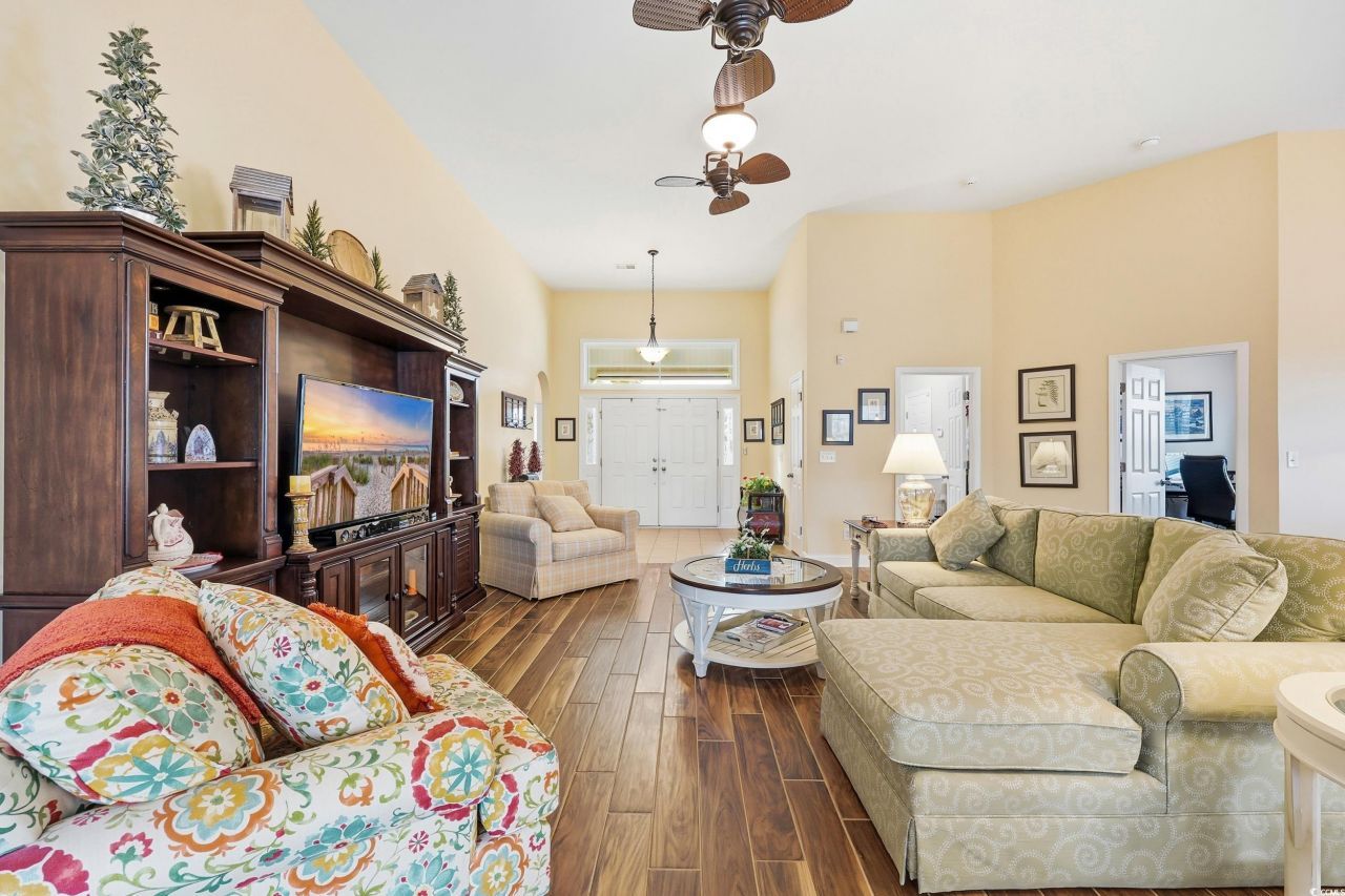358 Trestle Way Photo 5