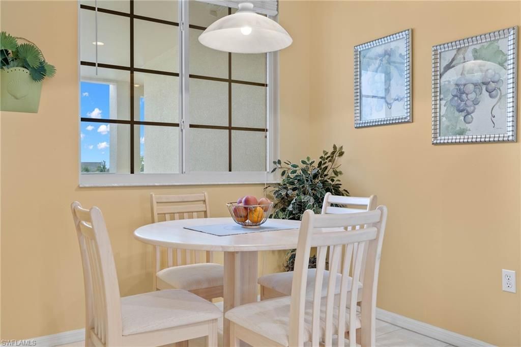 20061 Sanibel View Cir, Unit 203, Fort Myers, FL 33908 Photo