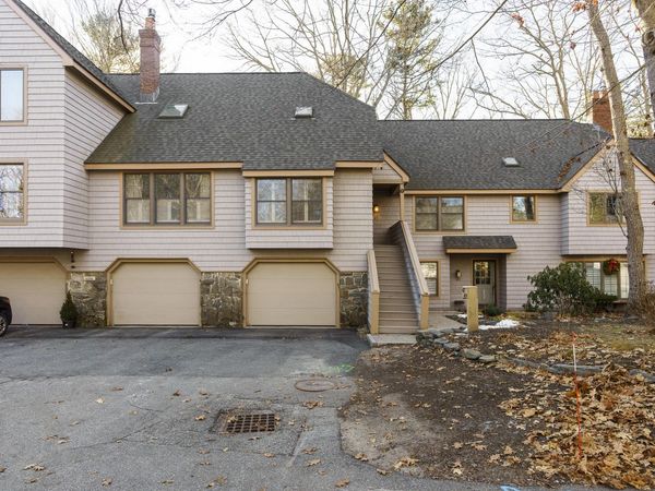 47 Resolution Place, Unit 47, Cape Elizabeth, ME 04107