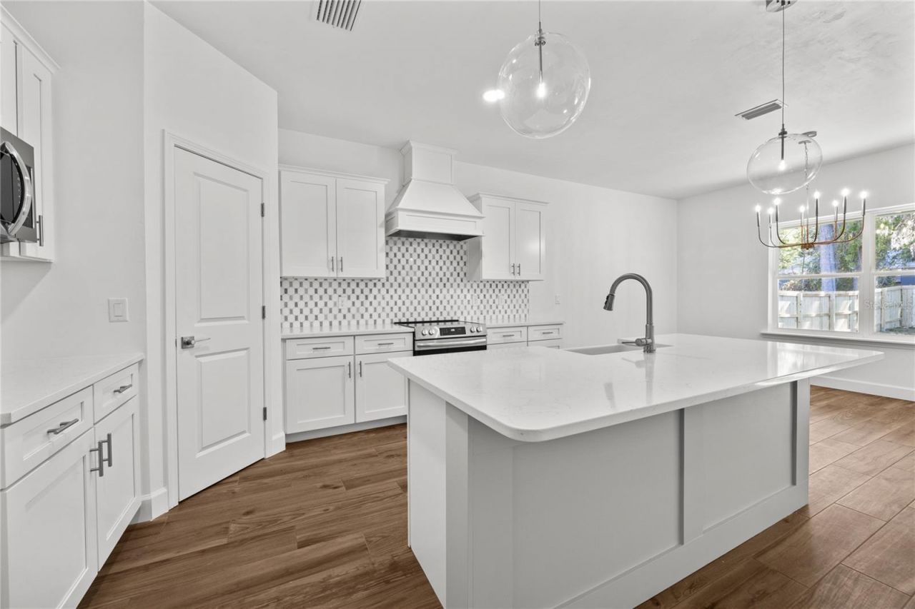 1086 SW 67th Way, Gainesville, FL 32607 Photo