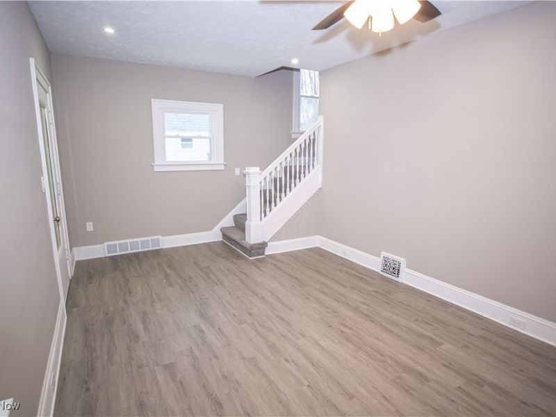 11906 Hamlen Avenue, Cleveland, OH 44120 Photo 12