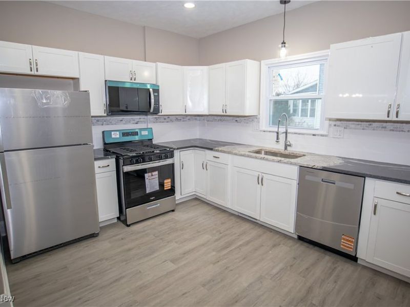 11906 Hamlen Avenue, Cleveland, OH 44120 Photo 19