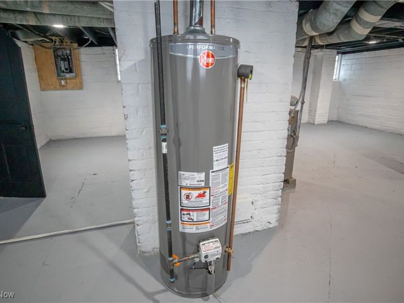 11906 Hamlen Avenue, Cleveland, OH 44120 Photo 41