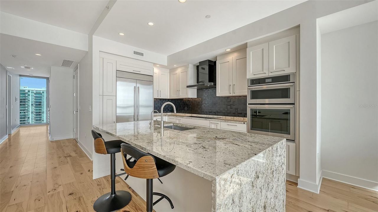 1155 N Gulfstream Avenue, Unit 1506, Sarasota, FL 34236 Photo