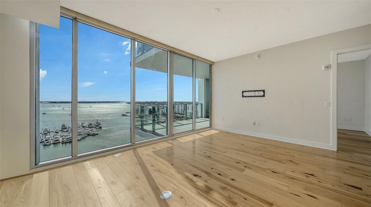 1155 N Gulfstream Avenue, Unit 1506, Sarasota, FL 34236 Photo