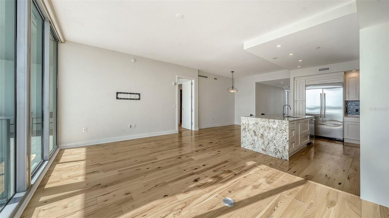 1155 N Gulfstream Avenue, Unit 1506, Sarasota, FL 34236 Photo