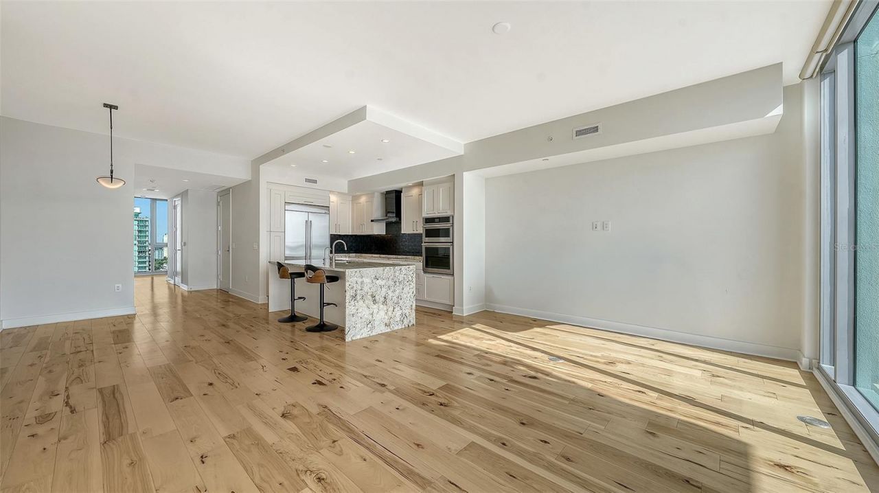 1155 N Gulfstream Avenue, Unit 1506, Sarasota, FL 34236 Photo