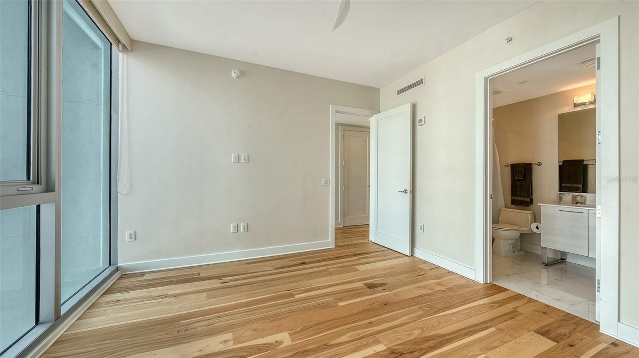 1155 N Gulfstream Avenue, Unit 1506, Sarasota, FL 34236 Photo