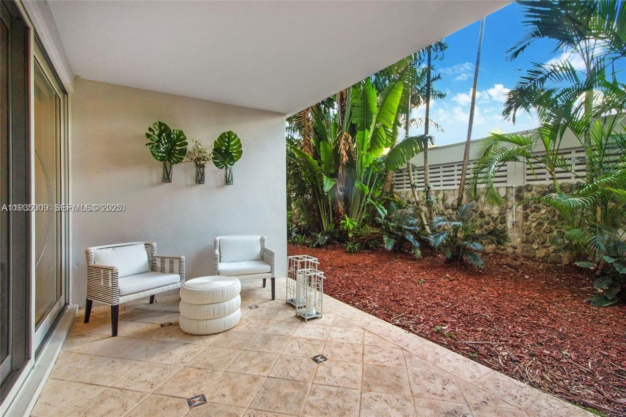 155 Ocean Lane Dr, Unit 104, Key Biscayne, FL 33149 Photo