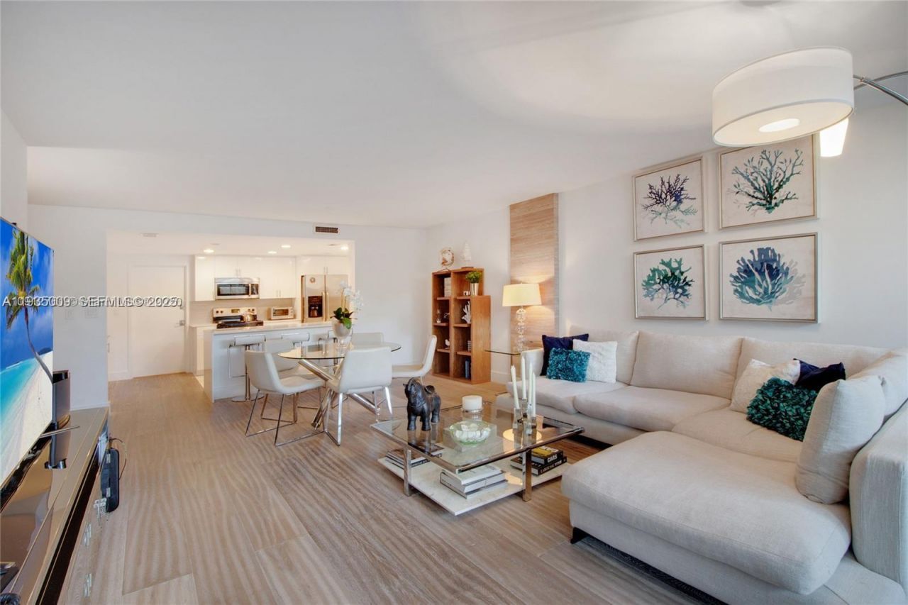 155 Ocean Lane Dr, Unit 104, Key Biscayne, FL 33149 Photo