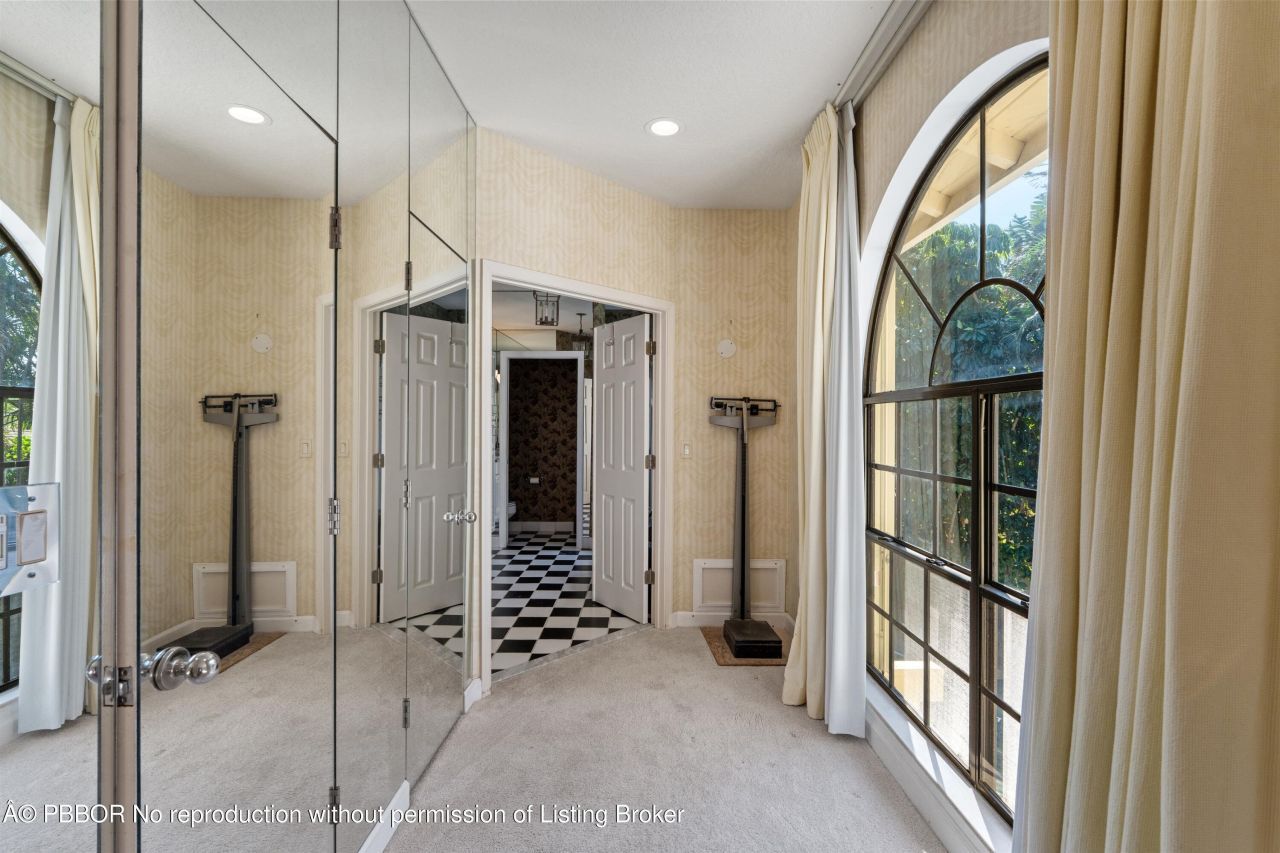 206 Queens Lane, Palm Beach, FL 33480 Photo