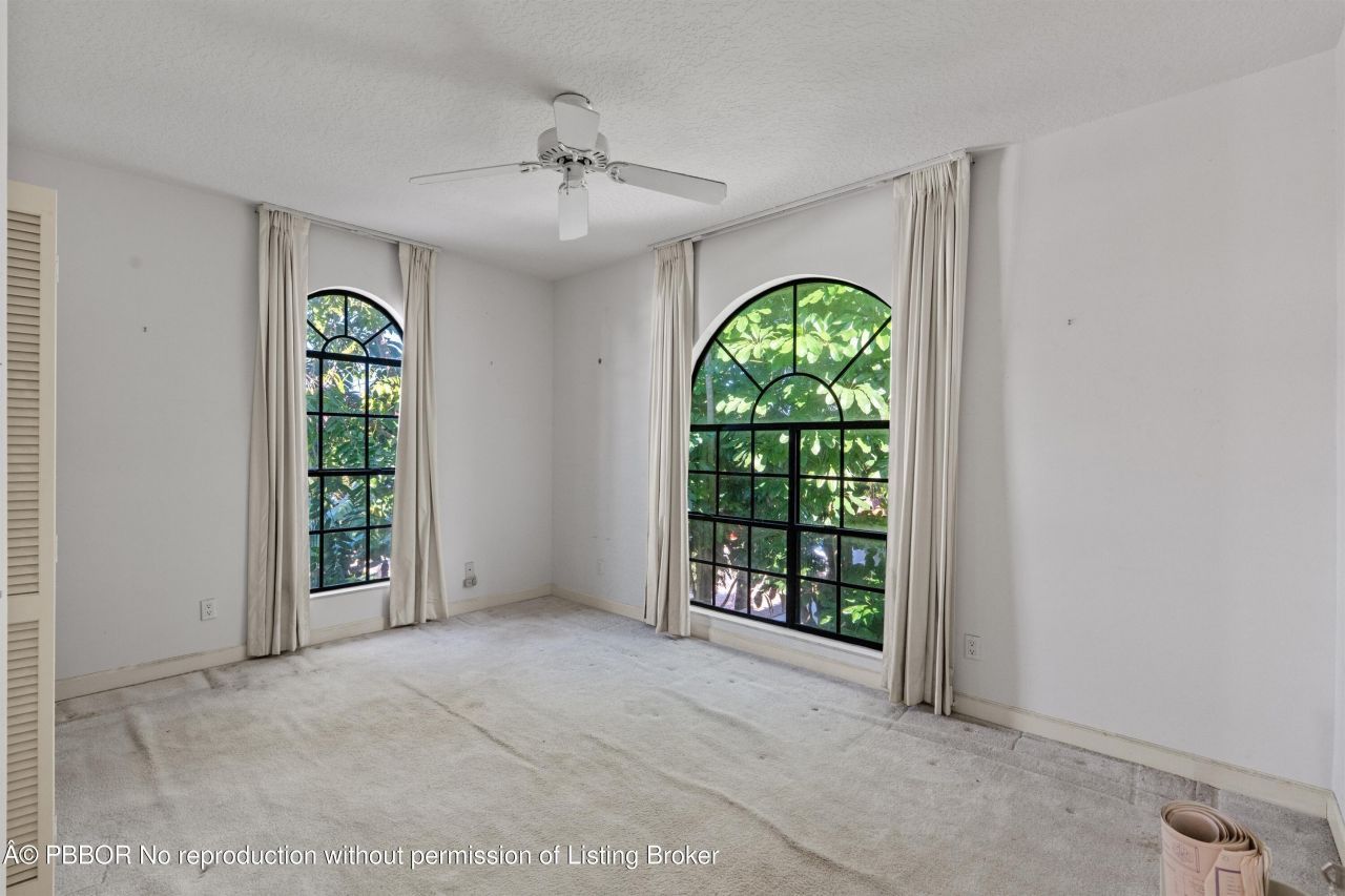 206 Queens Lane, Palm Beach, FL 33480 Photo