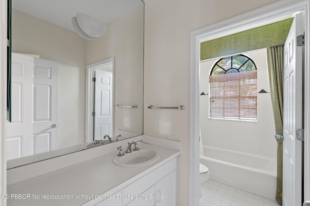 206 Queens Lane, Palm Beach, FL 33480 Photo