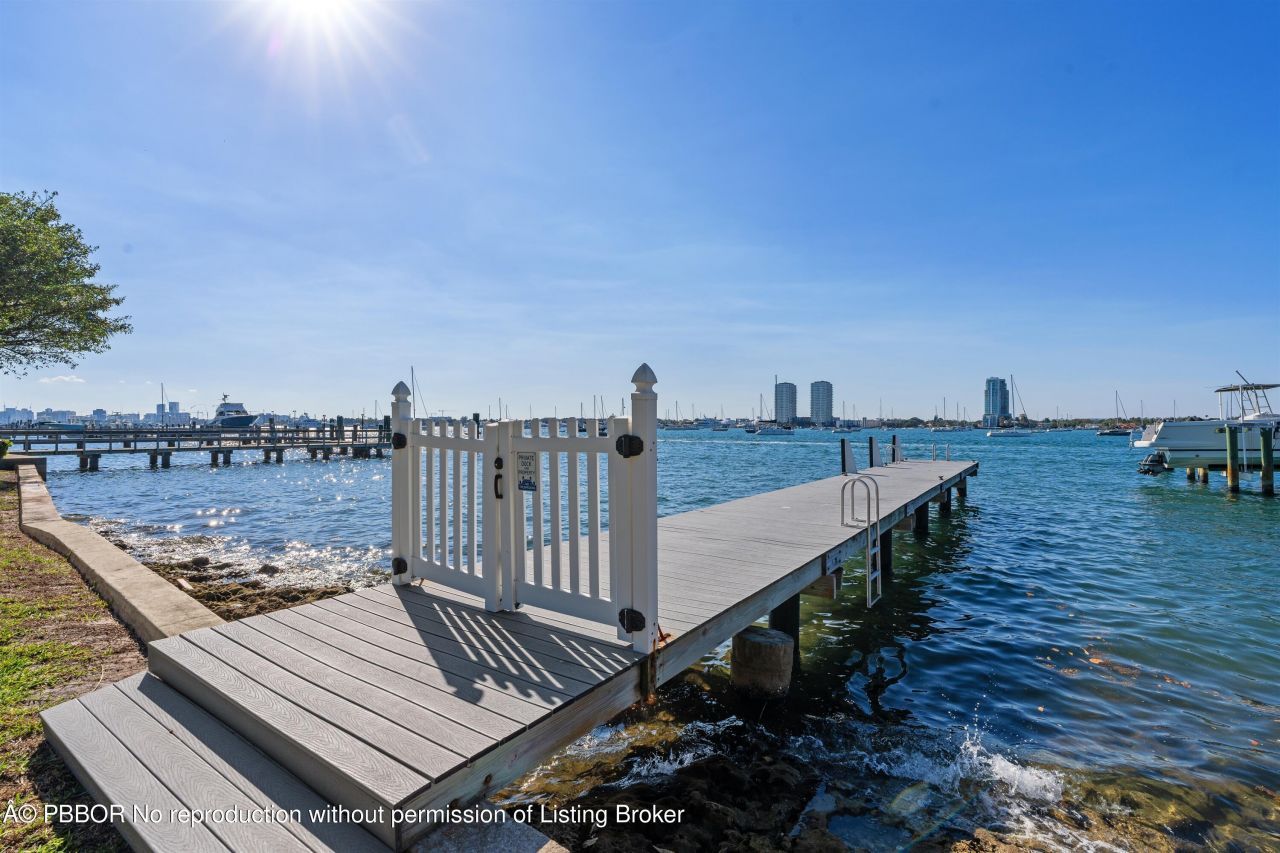 206 Queens Lane, Palm Beach, FL 33480 Photo