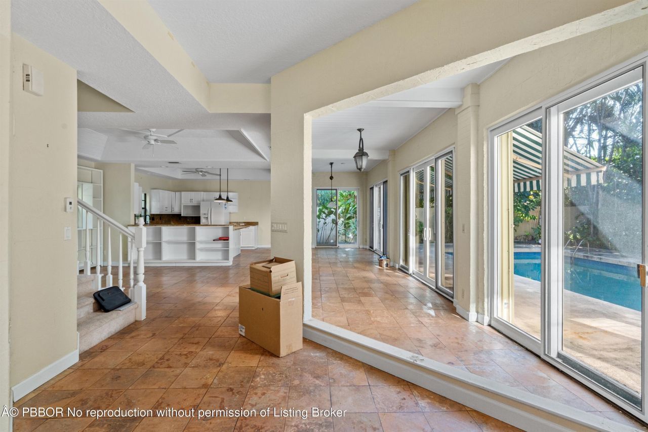 206 Queens Lane, Palm Beach, FL 33480 Photo