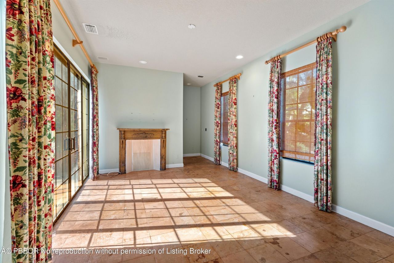 206 Queens Lane, Palm Beach, FL 33480 Photo