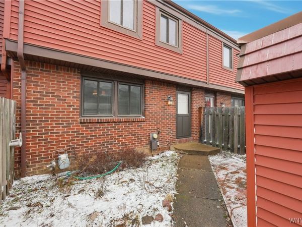 1213 Peppertree Drive, Derby, NY 14047