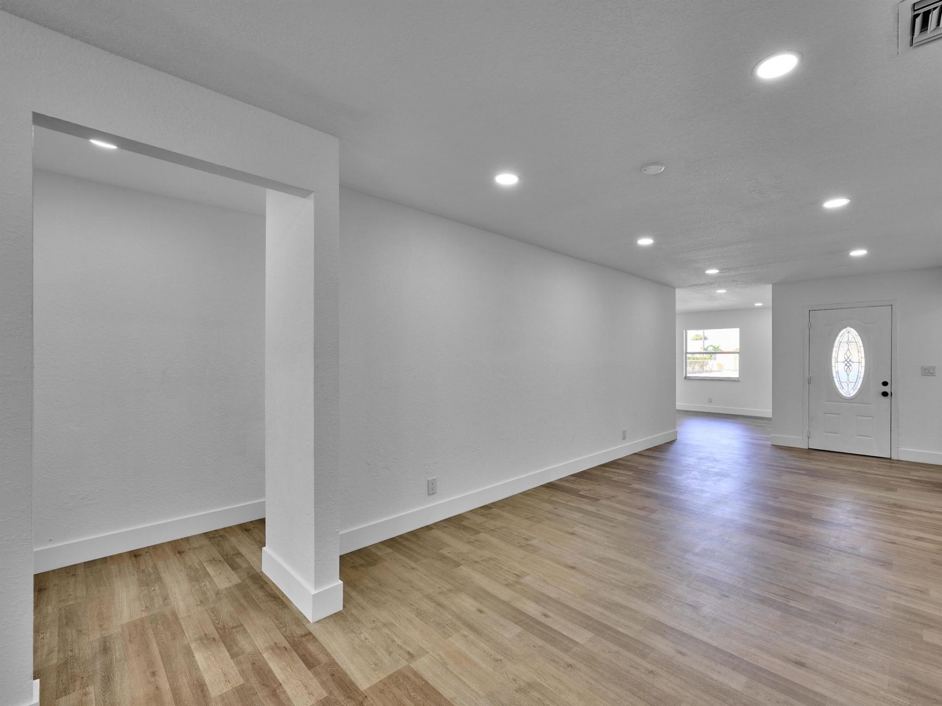 1549 W 19th Street, Riviera Beach, FL 33404 Photo