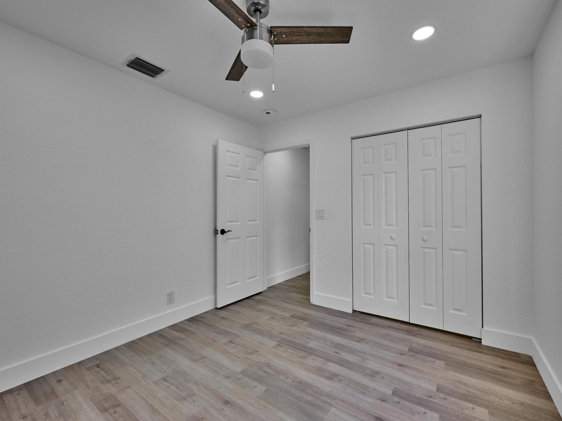 1549 W 19th Street, Riviera Beach, FL 33404 Photo