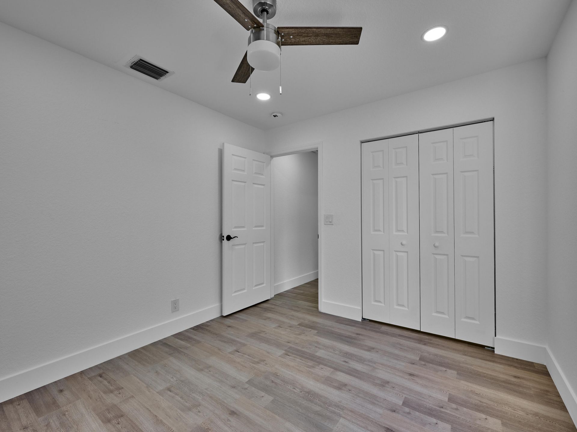 1549 W 19th Street, Riviera Beach, FL 33404 Photo