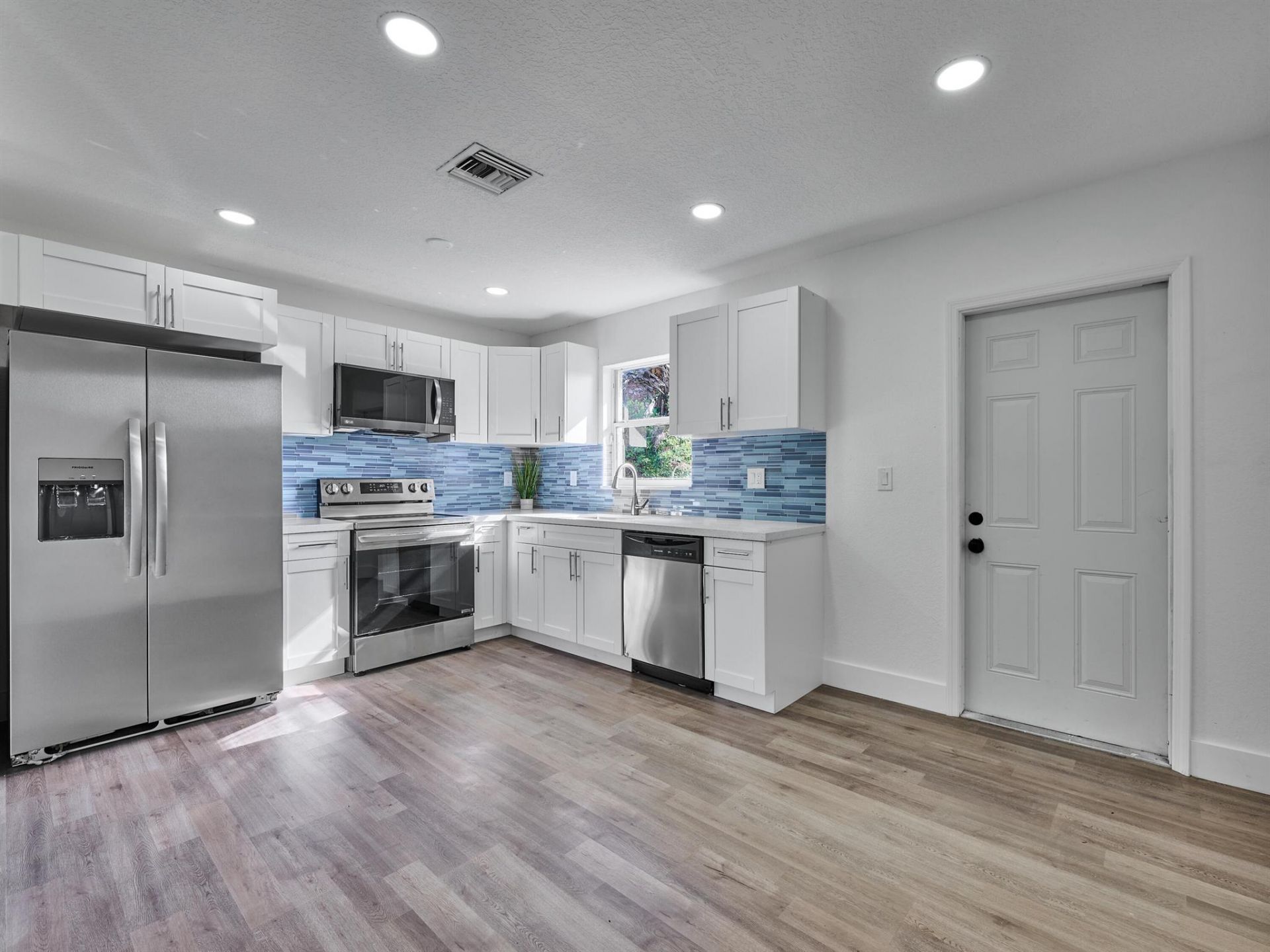 1549 W 19th Street, Riviera Beach, FL 33404 Photo