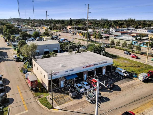 5960 SW 23rd St, West Park, FL 33023