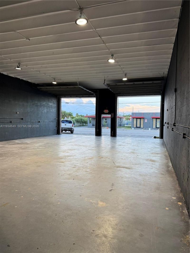 5960 SW 23rd St, West Park, FL 33023 Photo