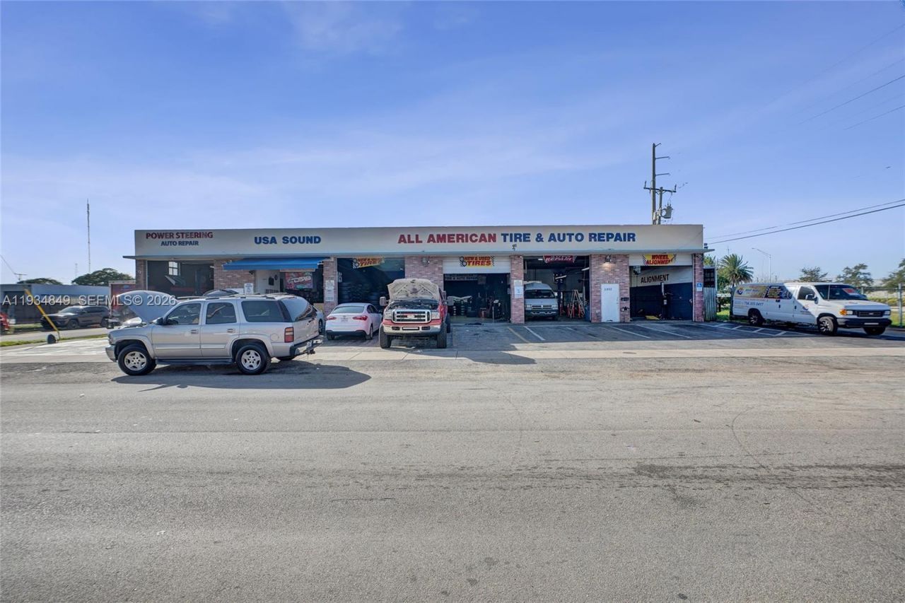 5960 SW 23rd St, West Park, FL 33023 Photo