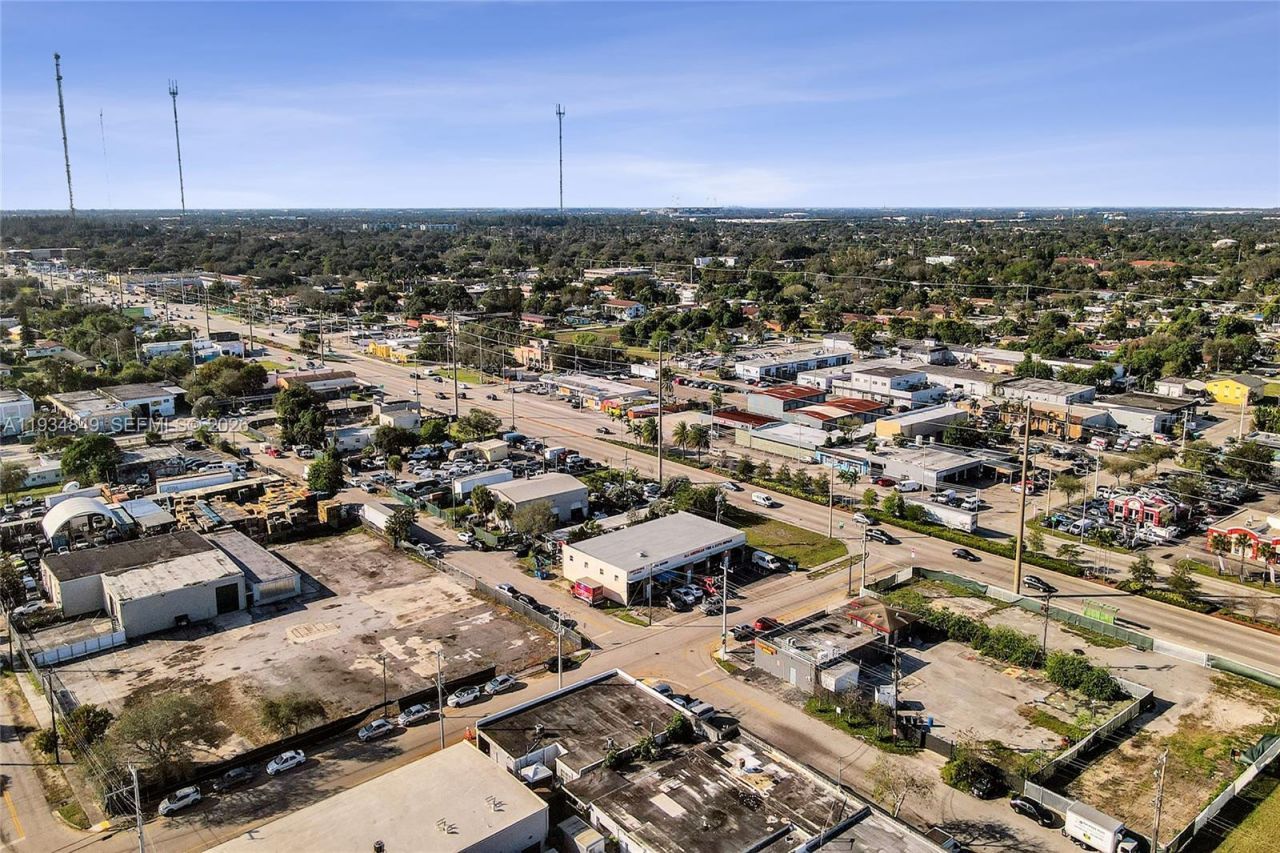 5960 SW 23rd St, West Park, FL 33023 Photo