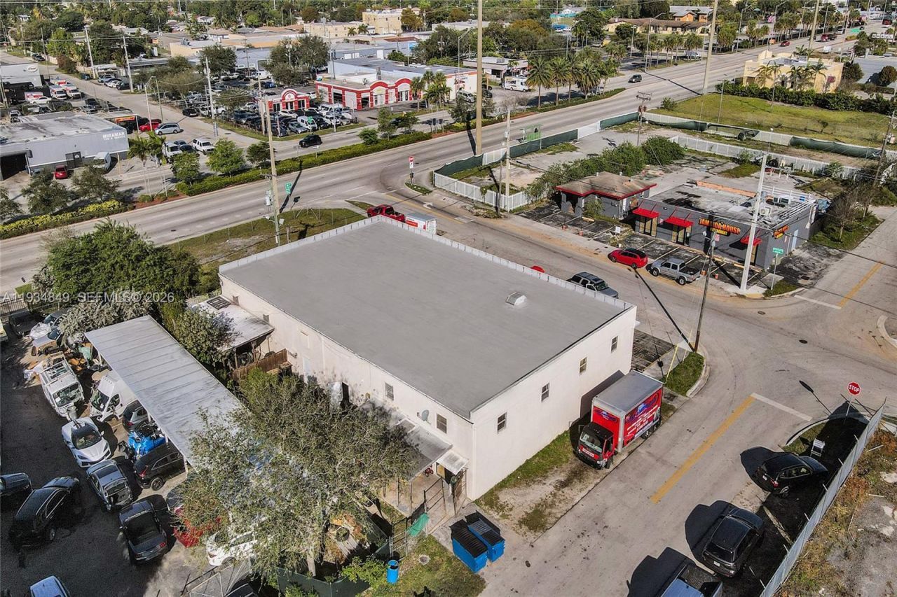 5960 SW 23rd St, West Park, FL 33023 Photo