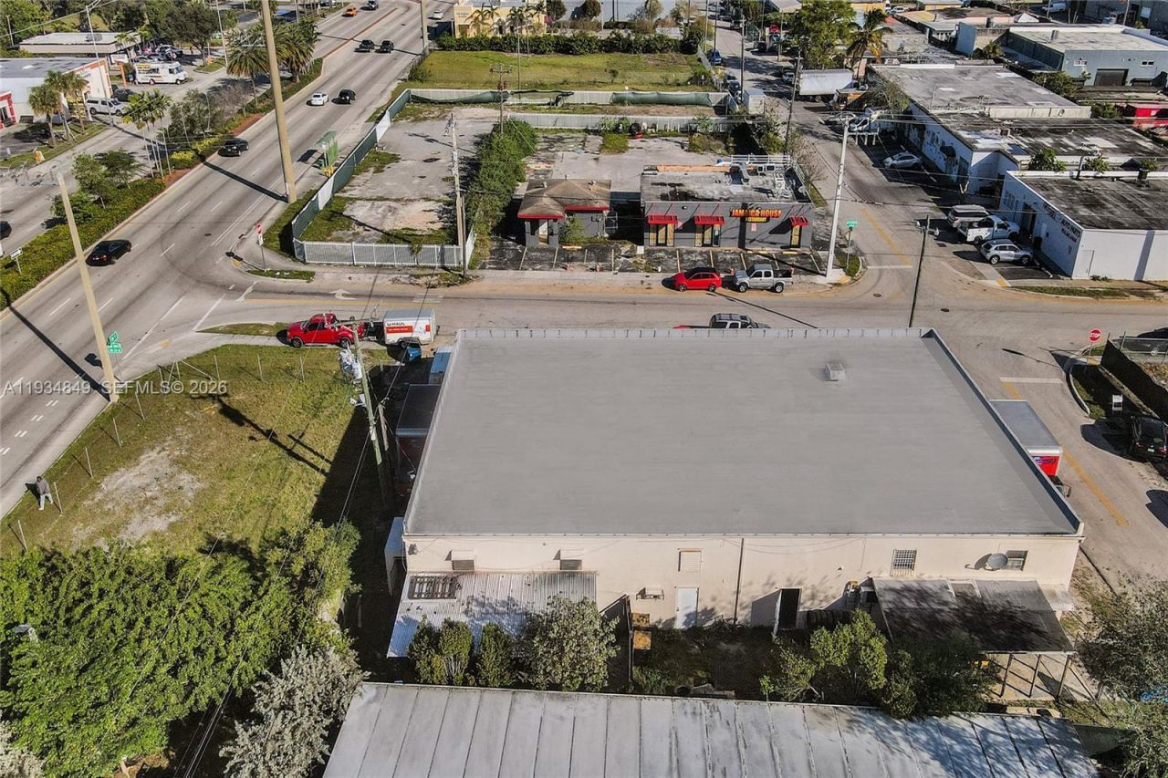 5960 SW 23rd St, West Park, FL 33023 Photo