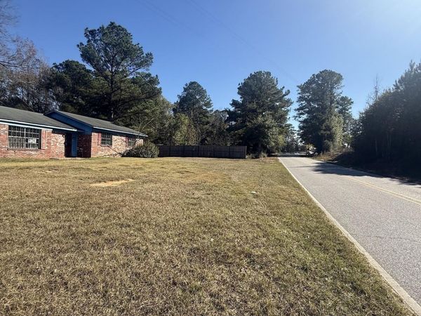 3105 Pea Ridge Road, Brewton, AL 36426