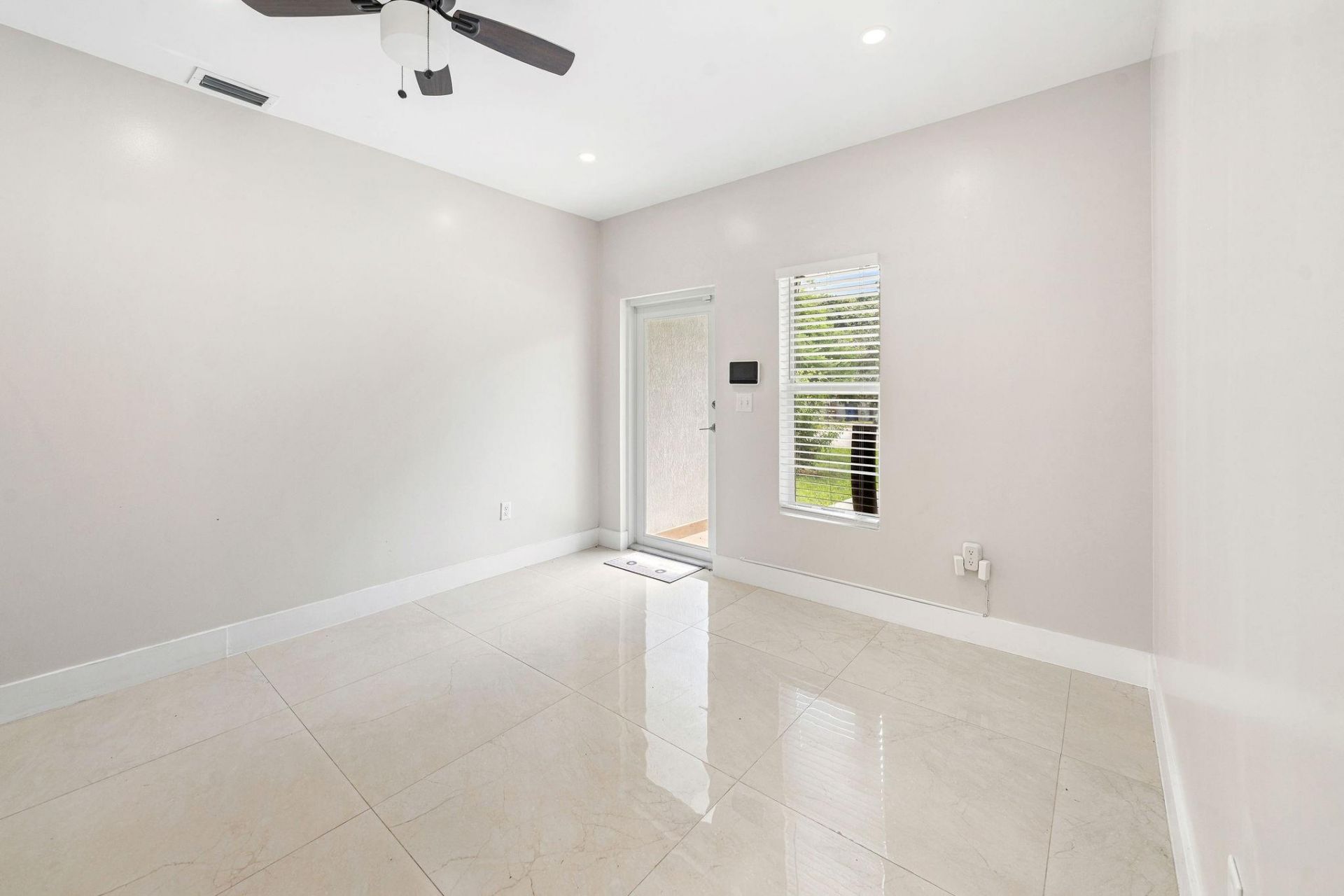 141 NW 12th Street, Fort Lauderdale, FL 33060 Photo