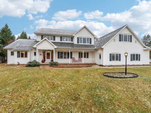 E5975 SUNSET COURT, Weyauwega, WI 54983