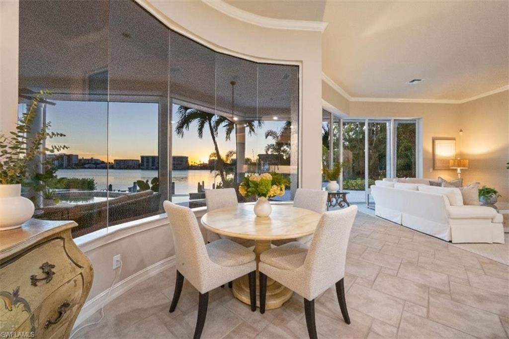 2825 Leeward Ln, Naples, FL 34103 Photo