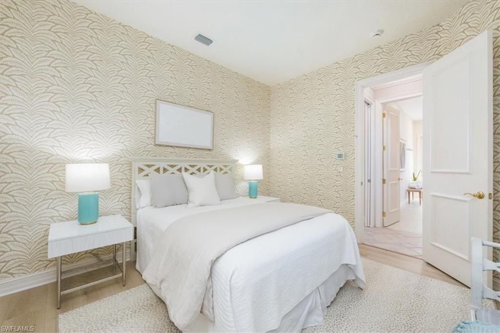 2825 Leeward Ln, Naples, FL 34103 Photo