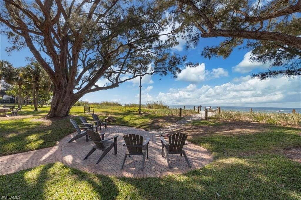 2825 Leeward Ln, Naples, FL 34103 Photo