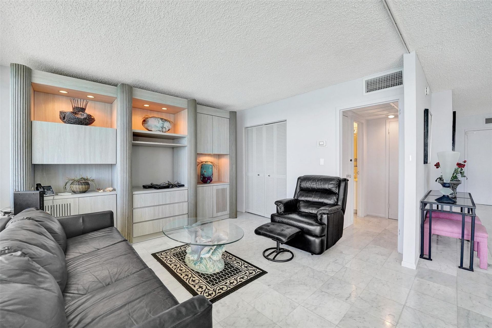 3140 S Ocean Drive, Unit 2206, Hallandale Beach, FL 33009 Photo