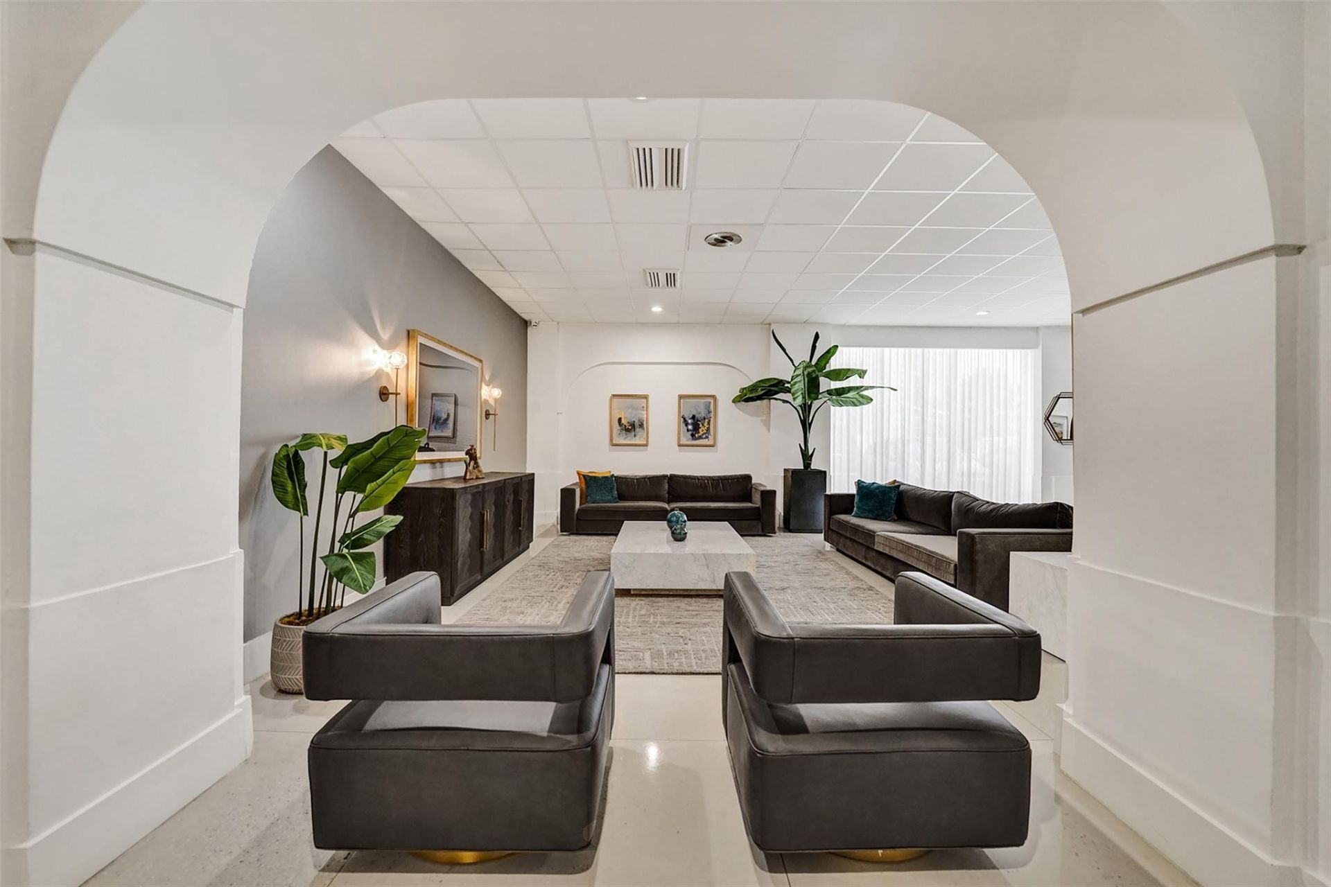 3140 S Ocean Drive, Unit 2206, Hallandale Beach, FL 33009 Photo