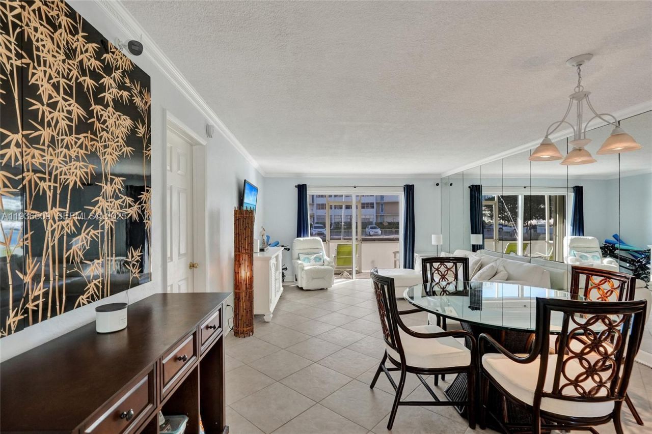 2600 Diana Dr , Unit 104, Hallandale Beach, FL 33009 Photo