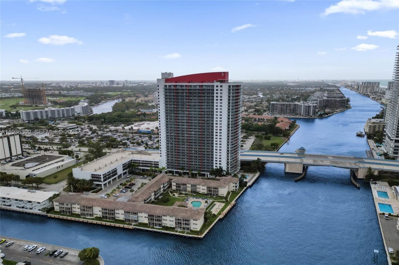 2600 Diana Dr , Unit 104, Hallandale Beach, FL 33009 Photo