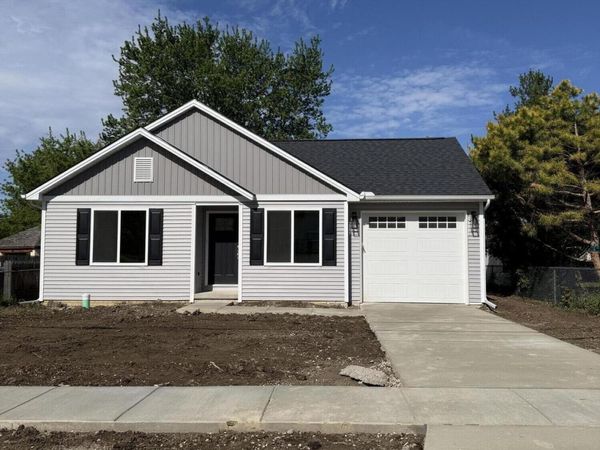 1926 Meadowlark Avenue, Toledo, OH 43614