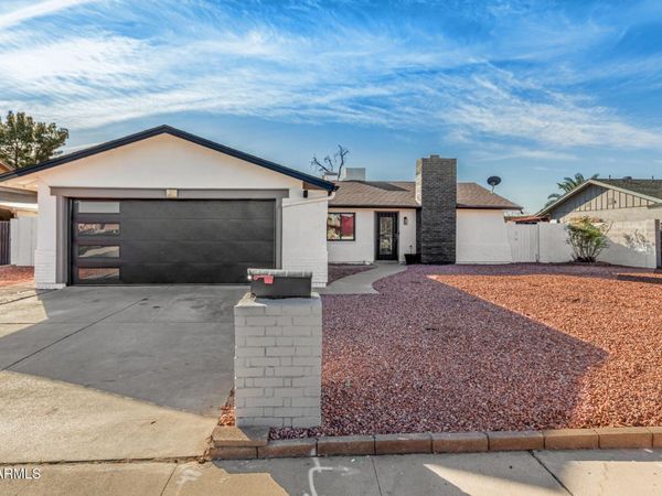 5515 W Carol Ann Way, Glendale, AZ 85306