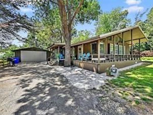 40 Stratford Drive , Gordonville, TX 76245