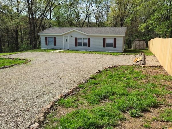 12 Pleasant Road, Eldon, MO 65026
