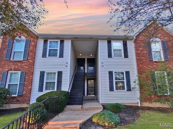 152 Old Buggy Court, Unit D, St Peters, MO 63304