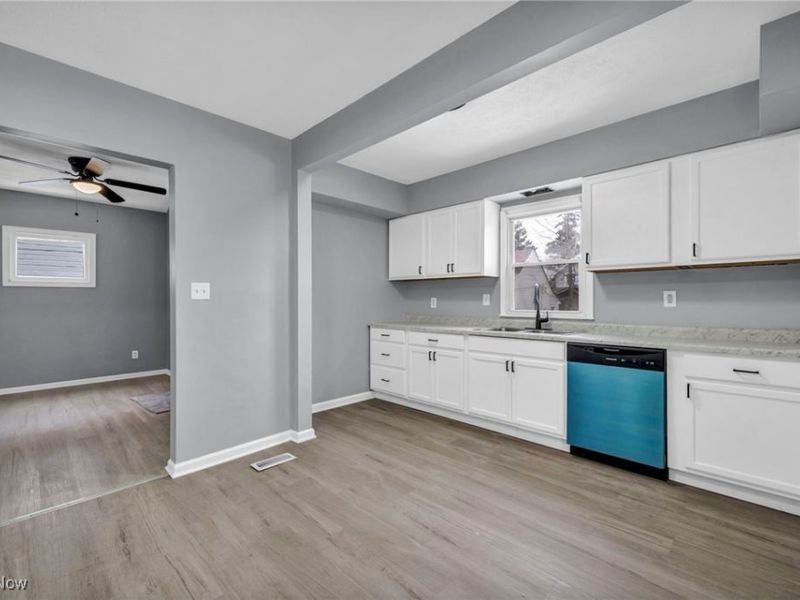 2153 W 106th Street, Cleveland, OH 44102 Photo 14